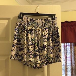 NWT Cabi shorts
